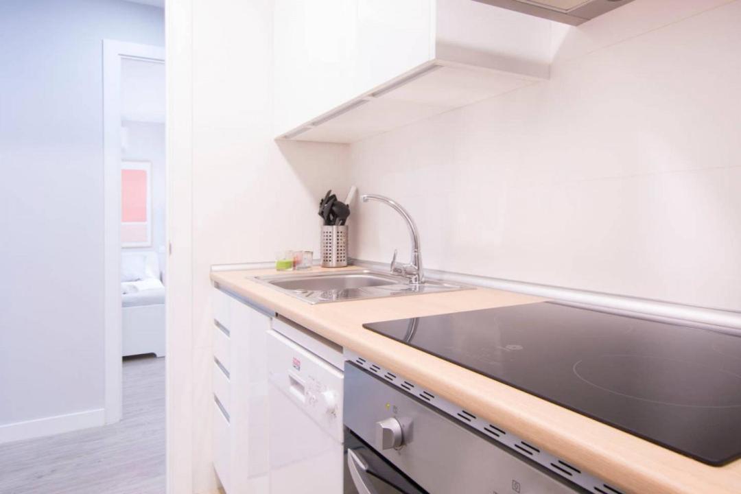 Cruz Apartment Madrid Buitenkant foto